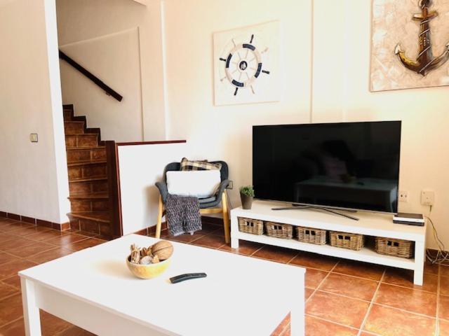 Apartamentos Vista Marina - El Medano Екстер'єр фото
